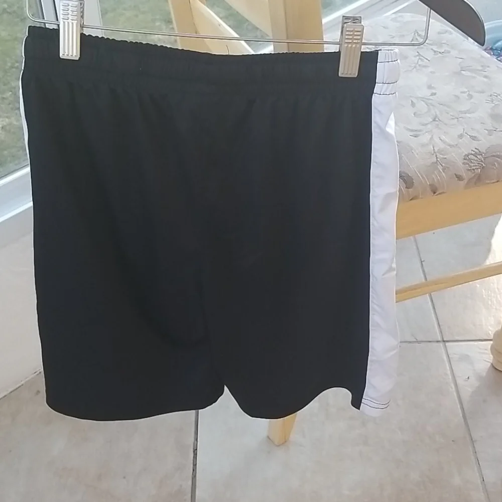 Childrens place sport black and white short large